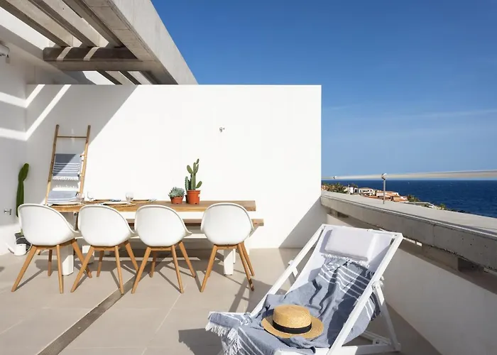 Pillowabroad - Brand New Poris de Abona