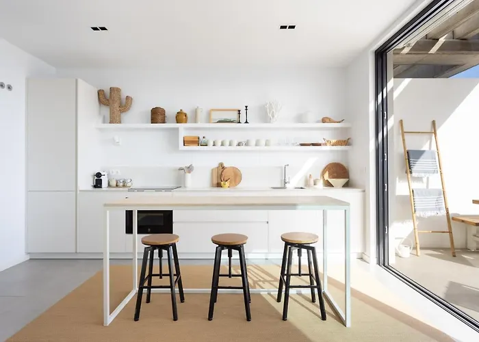 Pillowabroad - Brand New Lägenhet